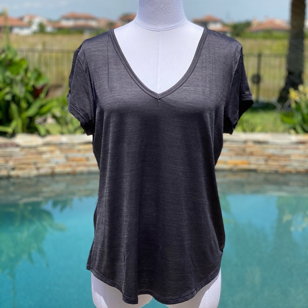 90 DEGREE Black Metallic V Neck Sport Top Size L